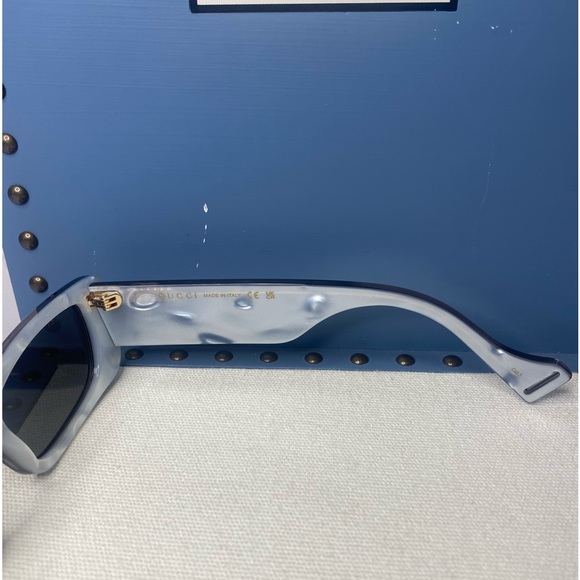 💯- New 🔥🔥GUCCI Acetate Rectangular GG0516S Sunglasses Grey Gold - Picture 16 of 17